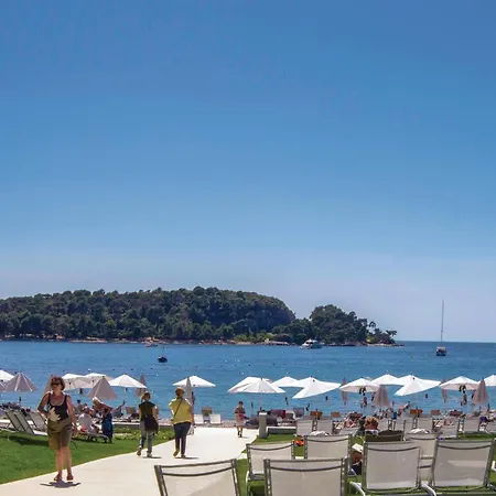 Semesterbostad Nice In With Jacuzzi Rovinj